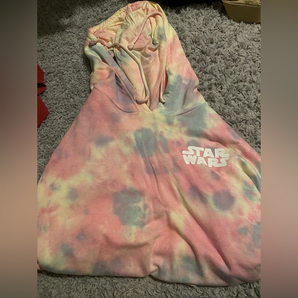 star wars, cropped hoodie, probably a medium, willing to negotiate
